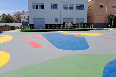 colegio-helios-instalaciones-ESCENARIO-EXTERIOR
